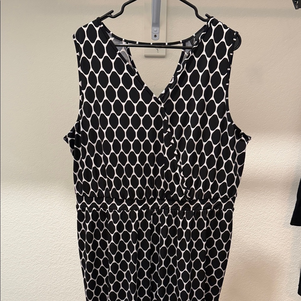 Lane Bryant Black and White Geometric print Jumpsuit Size 18/20
